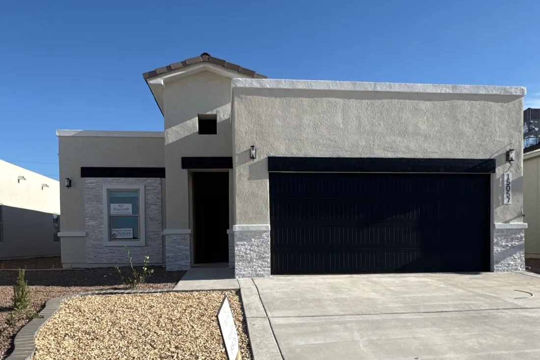 605 Paseo De La Reina St